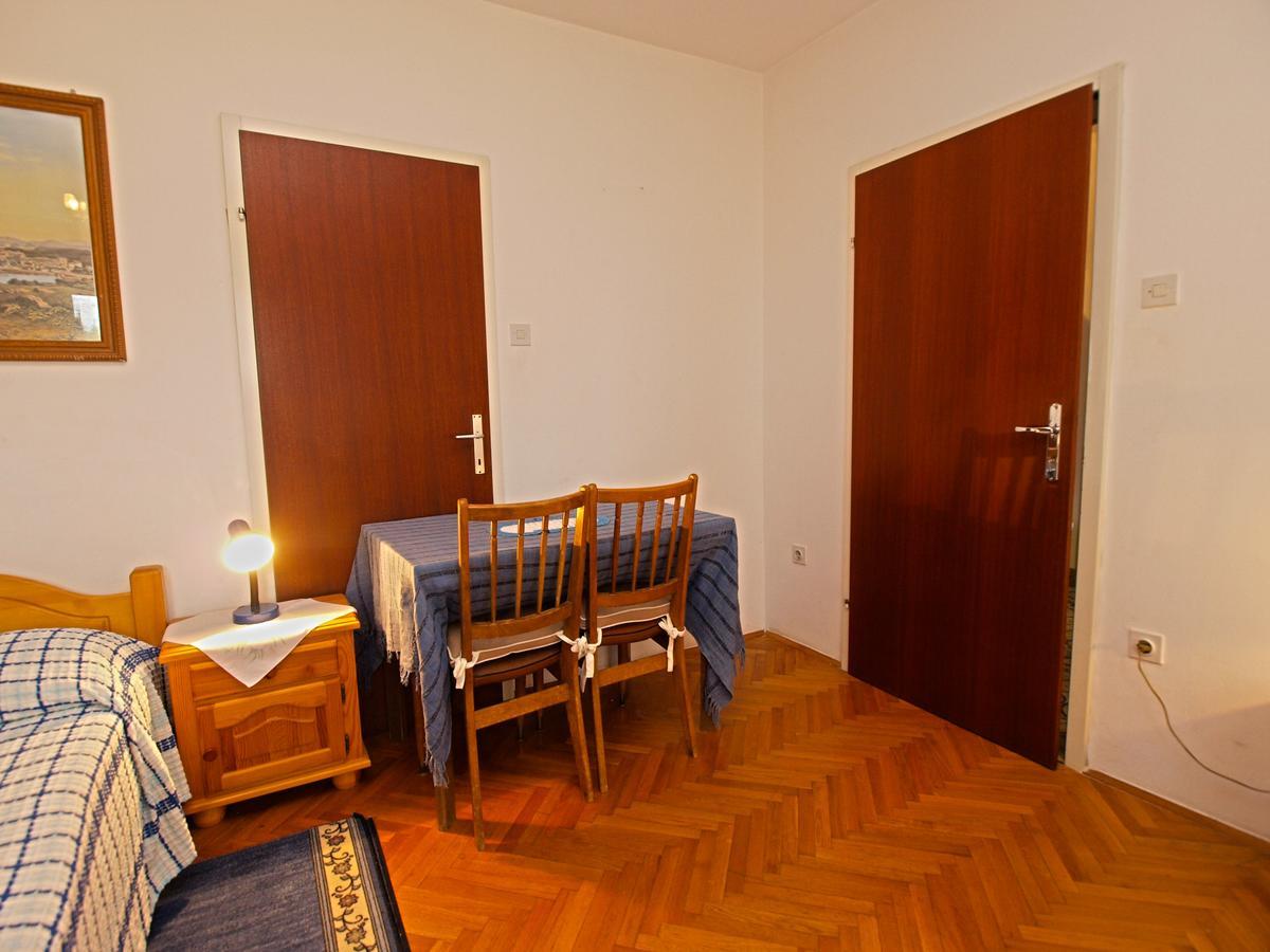 Rooms Milan 1370 ロヴィニ エクステリア 写真