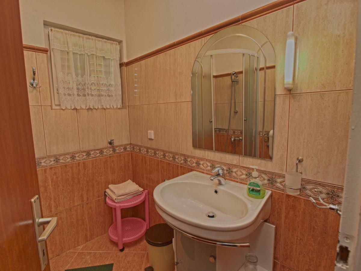 Rooms Milan 1370 ロヴィニ エクステリア 写真